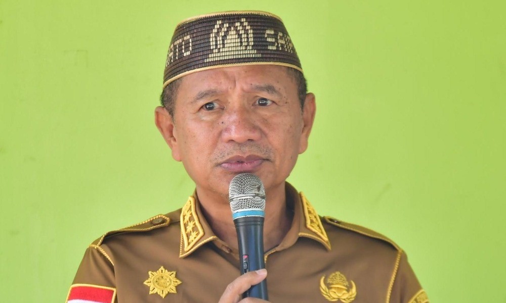 28 Keseriusan dan perhatian Pj. Gubernur Gorontalo itu sebagaimana disampaikan Bupati Pohuwato, Saipul A. Mbuinga lewat pertemuan singkat dengan pihak satgas, Rabu, (4/10/2023). Bukan itu saja, dokumen proposal tersebut diminta pula oleh Komisi VII DPR RI.