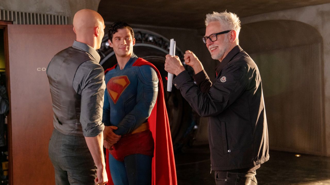 28 Setelah mencapai kesuksesan besar lewat ‘Superman, ’James Gunn saat ini dikabarkan tengah memulai pengerjaan sekuelnya. Film lanjutan ini berjudul ‘Man of Tomorrow.’