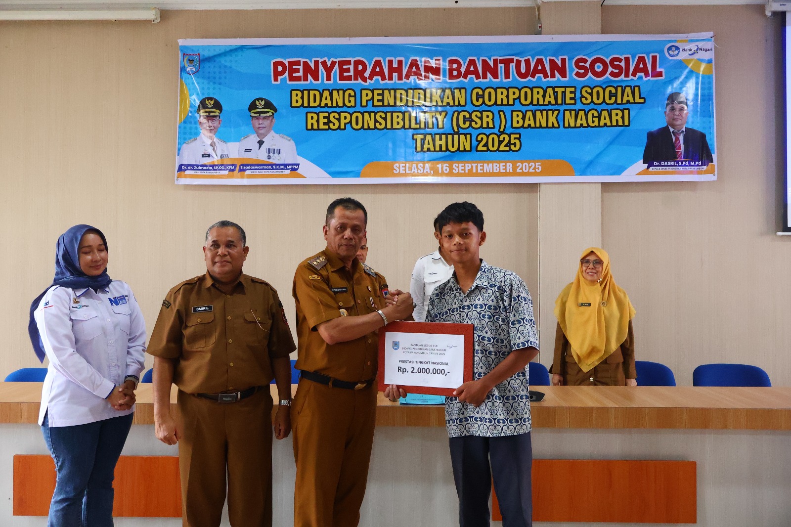 28 Bank Nagari Salurkan Rp110 Juta CSR untuk Pendidikan di Payakumbuh