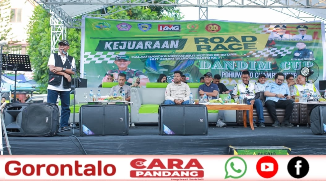 28 Wakil Bupati Pohuwato, Iwan S. Adam, resmi menutup ajang Road Race Pohuwato Championship Dandim Cup 2025 di Sirkuit Blok Plan Marisa, Minggu (28/09/2025).