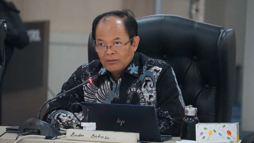 28 Kemendikdasmen