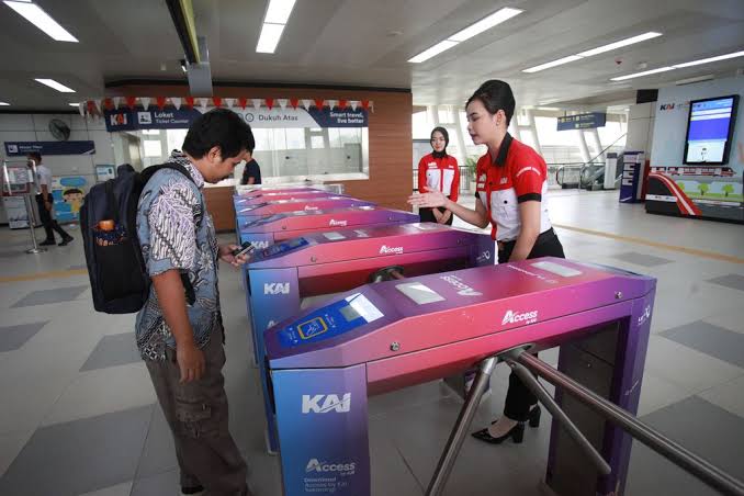 28 LRT Jabodebek Perluas Pembayaran 'Cashless'
