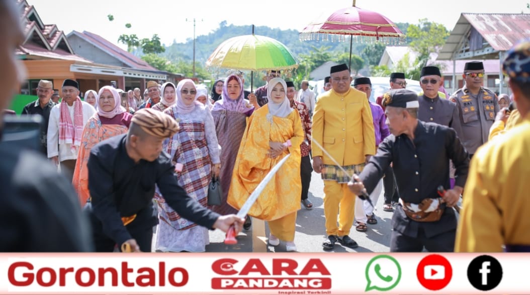 28 Camat Taluditi Jalani Prosesi Adat Moloopu