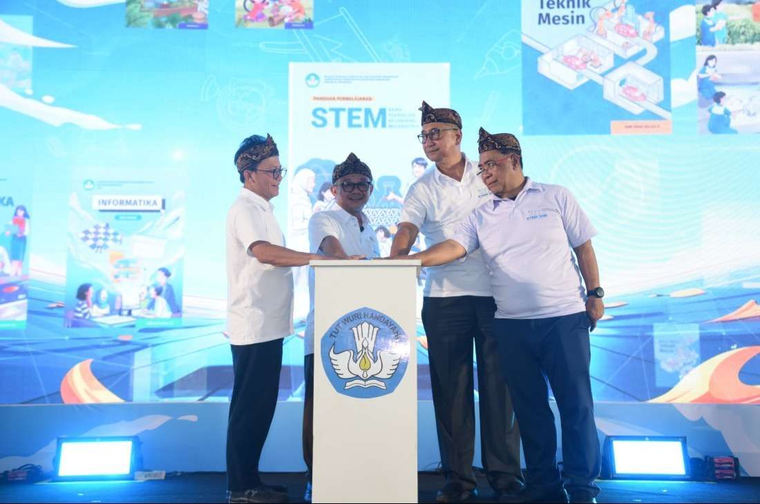 28 Kemendikdasmen Luncurkan Panduan STEM