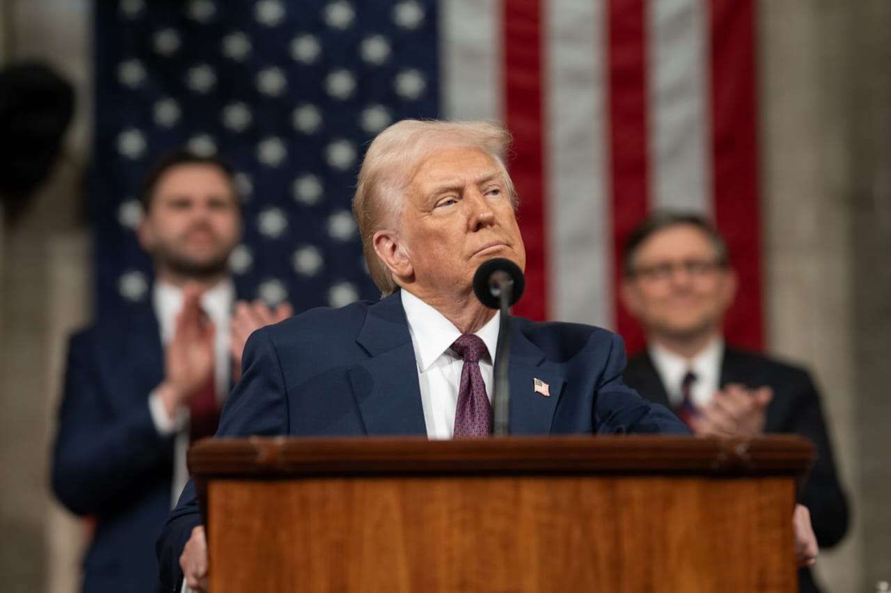 28 Presiden AS Donald Trump mempresentasikan usulan tersebut kepada para pemimpin dari negara mayoritas Muslim, termasuk Arab Saudi, Qatar, dan Mesir. Pertemuan itu digelar di sela-sela Sidang Umum PBB pada Senin (22/9/2025), dilansir dari Reuters.