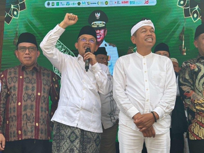 28 Istimewa