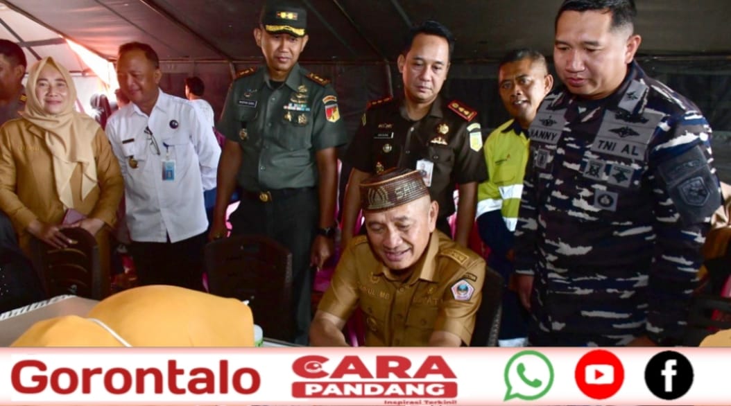 28 Bupati Saipul Periksa Kesehatan di Bakti Sosial Posal Pohuwato