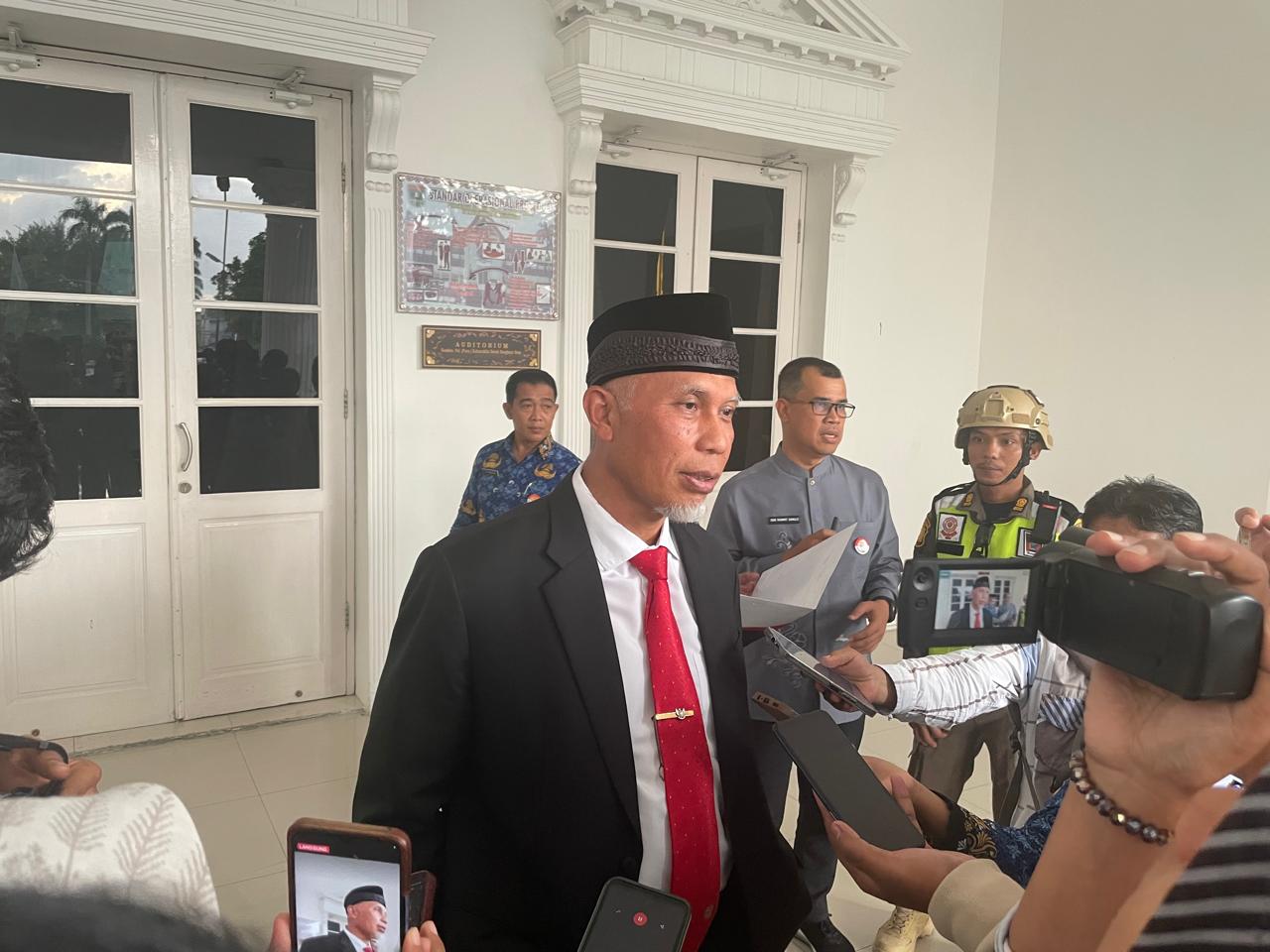 28 Gubernur Mahyeldi: ASN Pemprov Sumbar Wajib Ikuti Upacara HUT ke-80 RI, Tidak Ada yang Libur