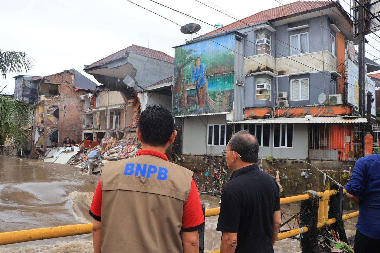28 Banjir Bali