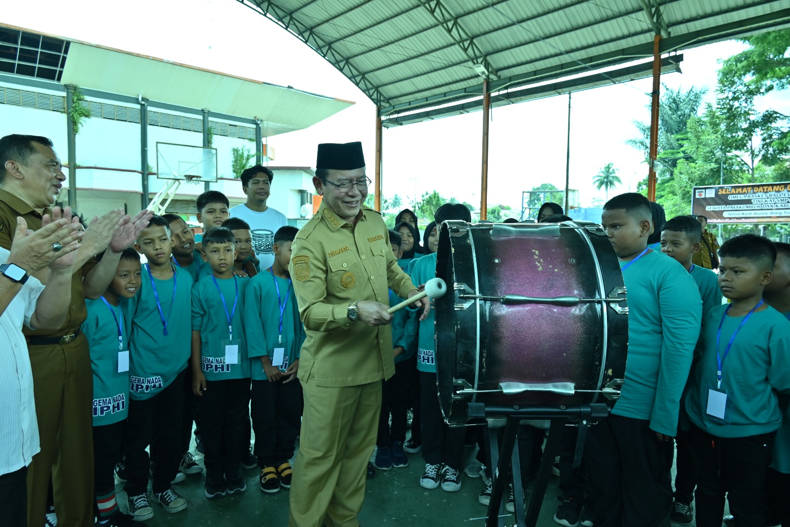28 SD IT IPHI Payakumbuh Dilepas Wali Kota Zulmaeta Ikuti Lomba Piala Raja Hamengkubuwono 2025 di Yogyakarta
