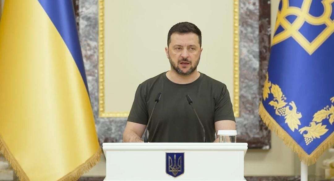 28 Presiden Ukraina Volodymyr Zelenskyy meminta Presiden Amerika Serikat Donald Trump untuk menengahi perdamaian di Ukraina seperti yang dilakukan di Gaza.