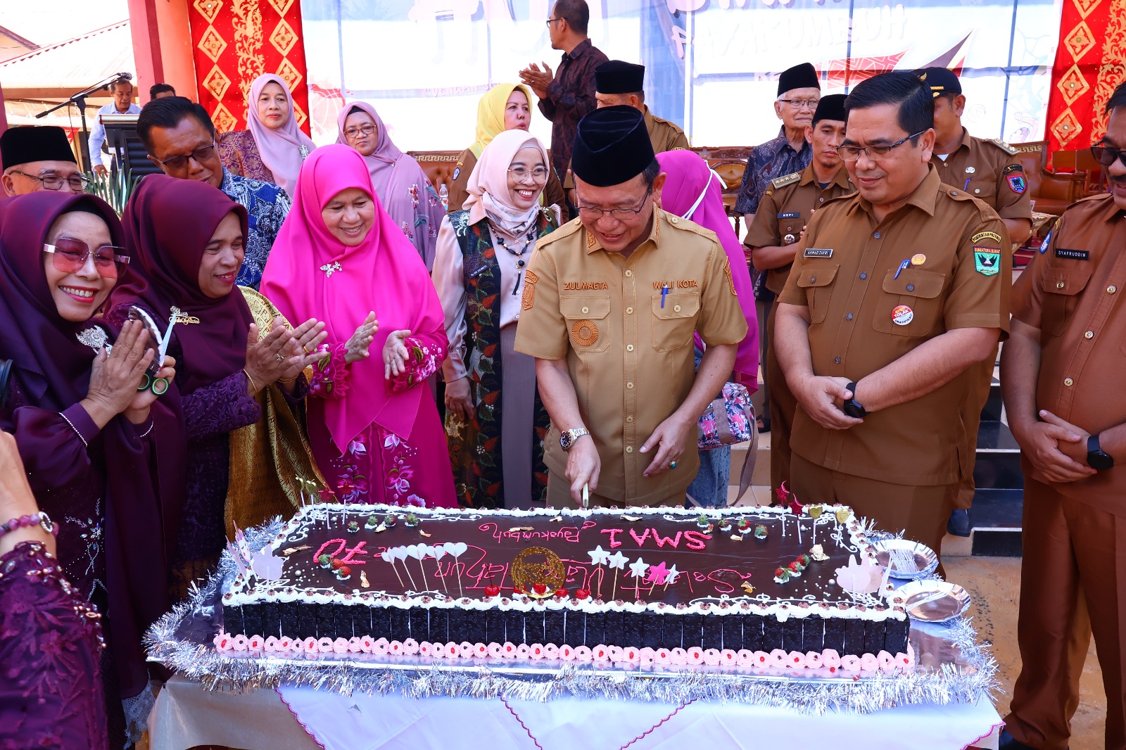 28 SMAN 1 Payakumbuh Rayakan HUT ke-70, Wali Kota Zulmaeta Dorong Pelajar Jadi Generasi Unggul