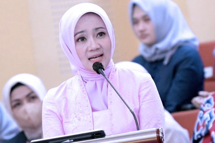 28 Anggota Komisi VIII DPR RI Atalia Praratya
