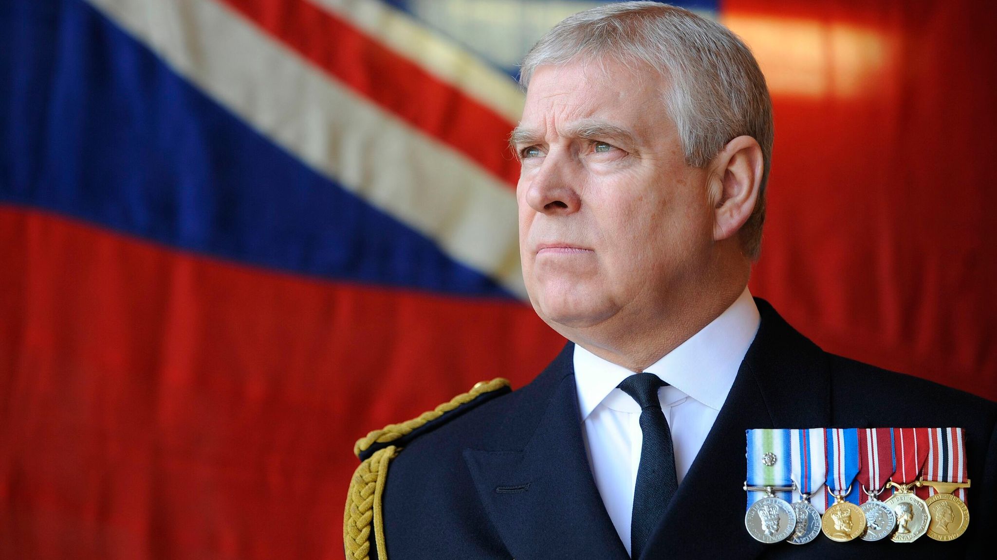 28 Pangeran Andrew akan melepaskan gelar dari Kerajaan Inggris yang selama ini disematkan kepadanya seperti Duke of York.