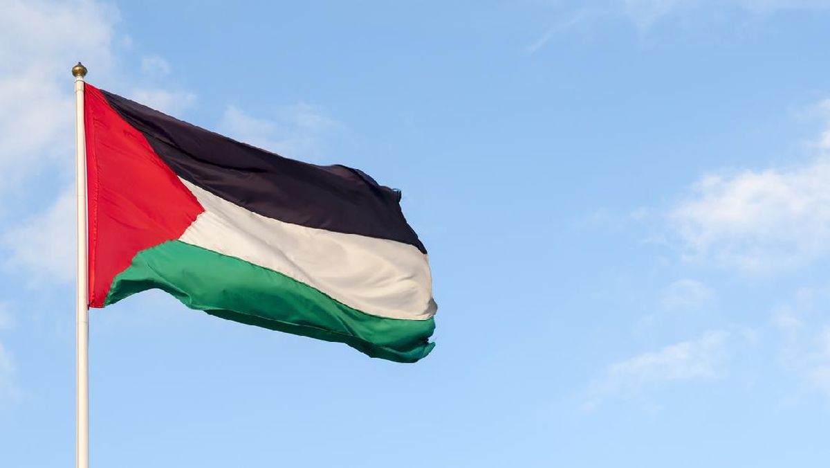 28 Kelompok negara E3 (Inggris, Prancis, dan Jerman) menyatakan kesiapan mereka membantu proses penyelesaian selanjutnya atas konflik di Jalur Gaza setelah tercapainya gencatan senjata antara Israel dan kelompok perlawanan Palestina, Hamas.