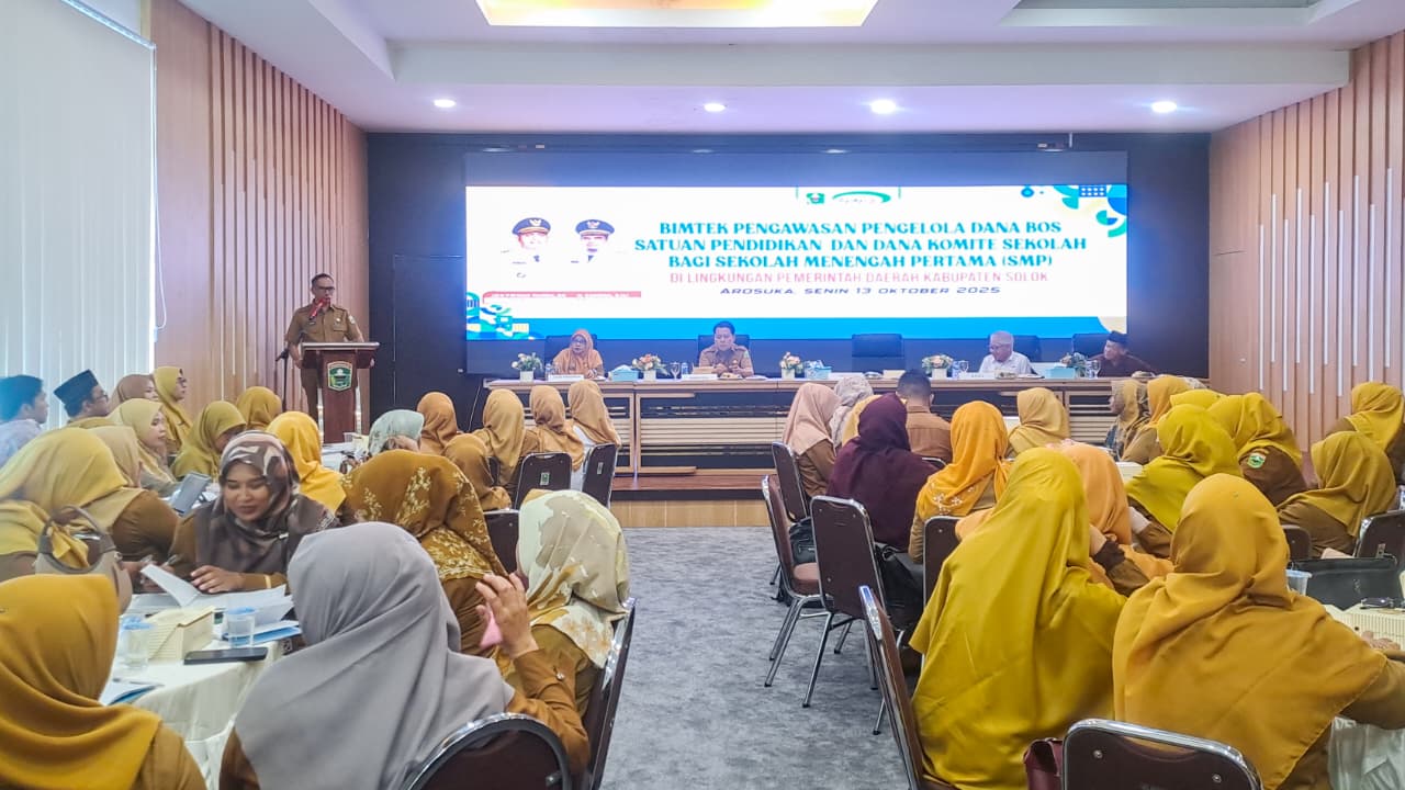 28 Pemkab Solok Laksanakan Bimtek Pengawasan Pengelolaan Dana BOS dan Dana Komite Sekolah untuk SMP se-Kabupaten Solok