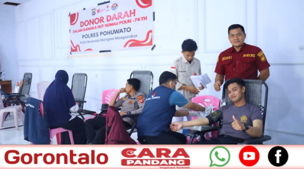 28 Dalam rangka memperingati Hari Ulang Tahun Humas Polri ke-74, Polres Pohuwato menggelar kegiatan donor darah sebagai bentuk kepedulian terhadap sesama. Rabu, (22/10/2025).