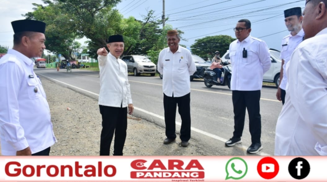 28 Bupati Saipul Tinjau Pembangunan Gapura dan Pagar Masjid Al Munawwarah