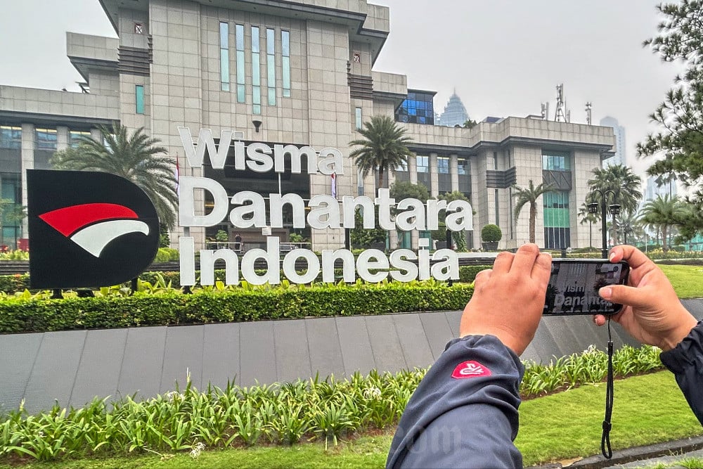 28 Istimewa