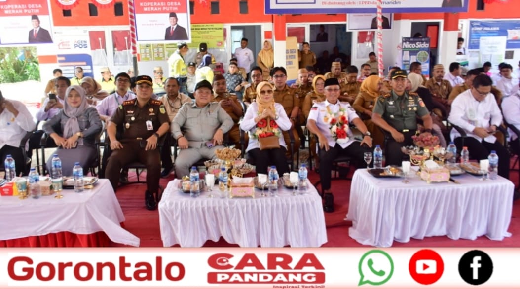 28 Desa Hulawa, Kecamatan Buntulia, Kabupaten Pohuwato, menjadi salah satu titik sejarah dalam peluncuran kelembagaan 80.000 Koperasi Desa/Kelurahan Merah Putih secara virtual bersama Presiden Republik Indonesia, Prabowo Subianto, Senin, (21/07/2025).