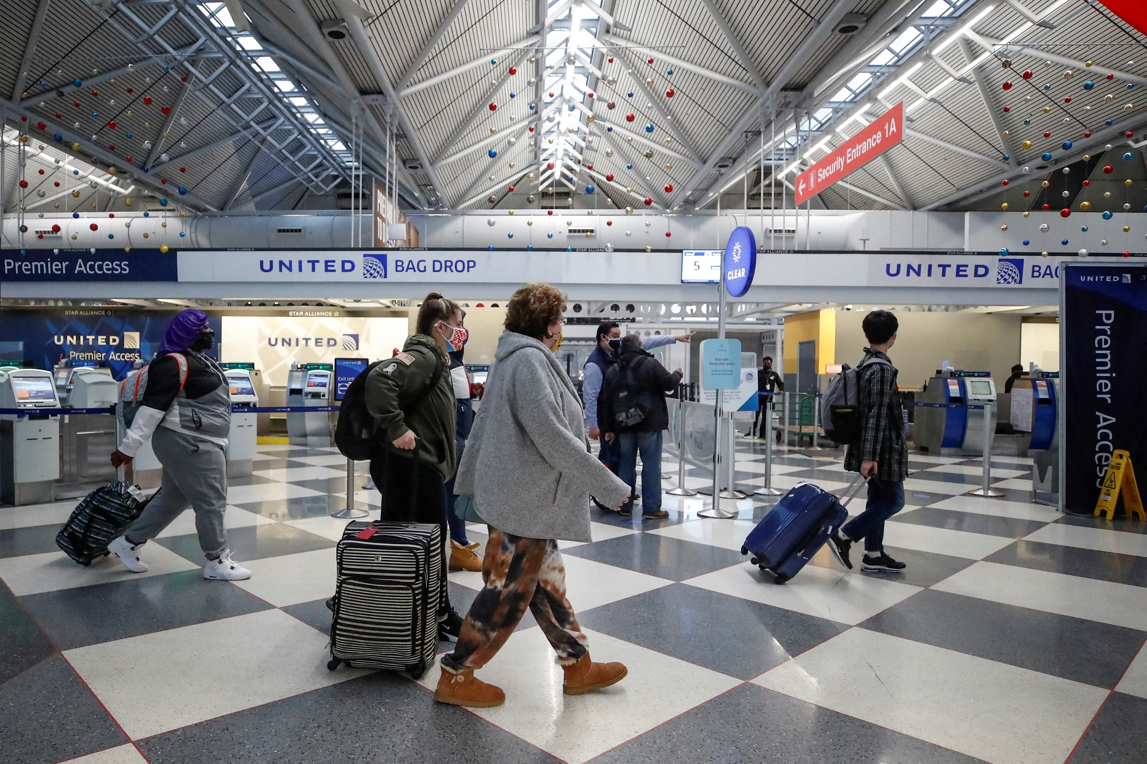 28 Administrasi Penerbangan Federal (FAA) melaporkan adanya penundaan di sejumlah bandara besar Amerika Serikat pada Senin (6/10/2025).