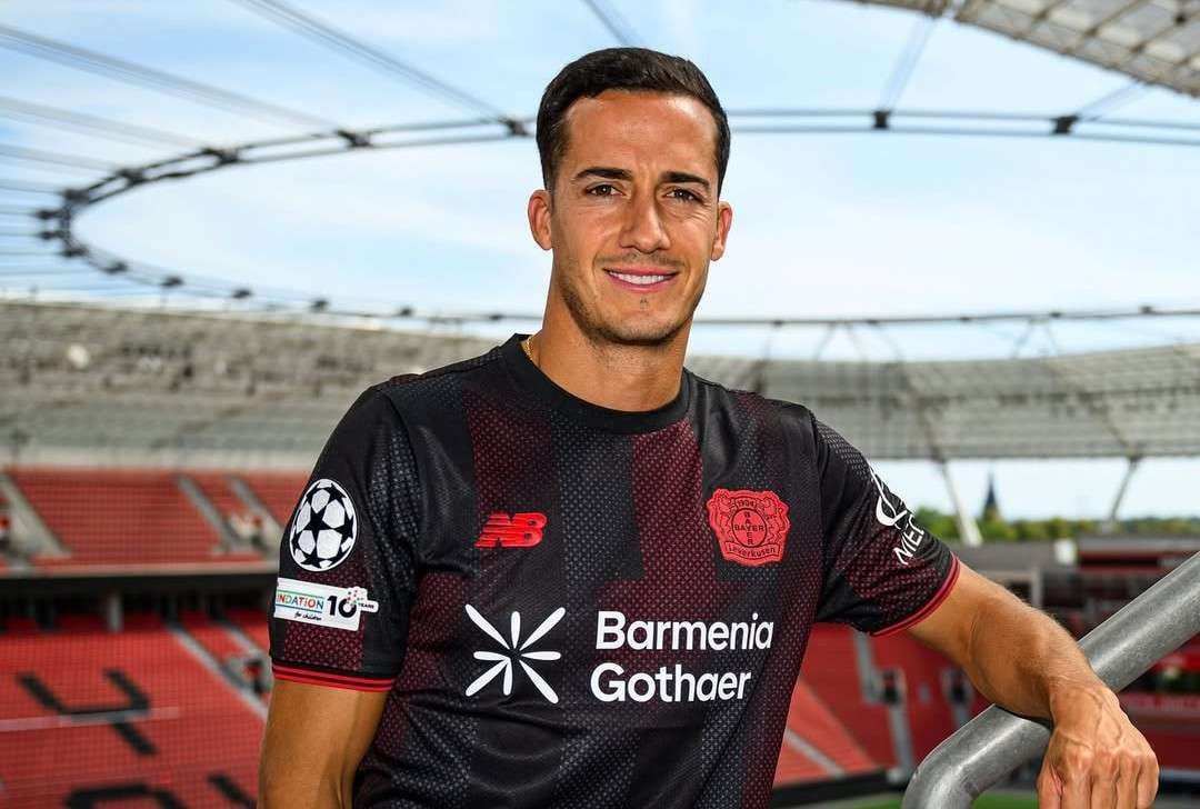 28 Bayer Leverkusen resmi mengumumkan perekrutan Lucas Vazquez pada bursa transfer musim panas 2025. Bek sayap asal Spanyol itu didatangkan dengan status bebas transfer dari Real Madrid.
