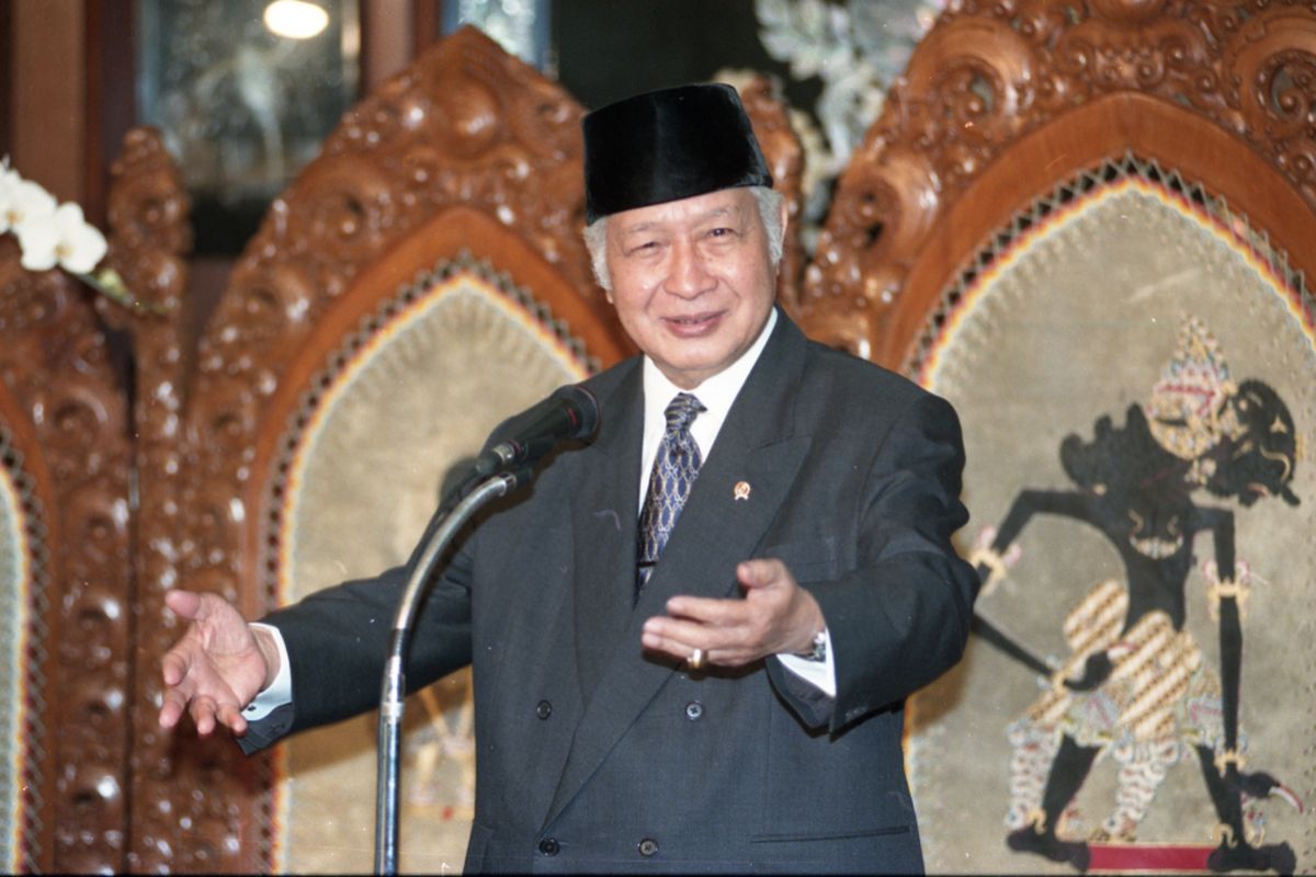 28 Istimewa