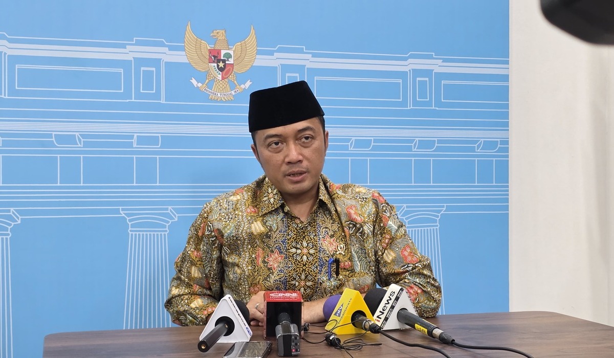 28 Istimewa