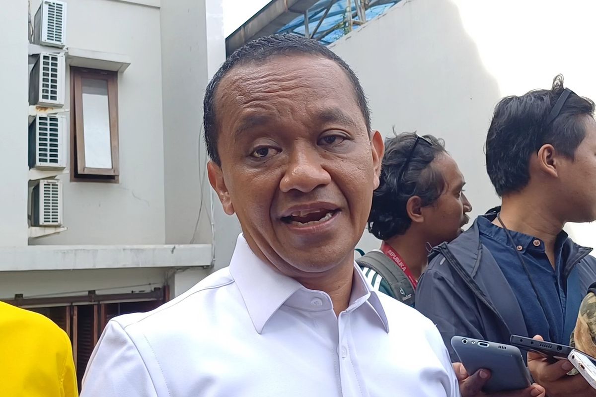28 Menteri Energi dan Sumber Daya Mineral (ESDM) Bahlil Lahadalia