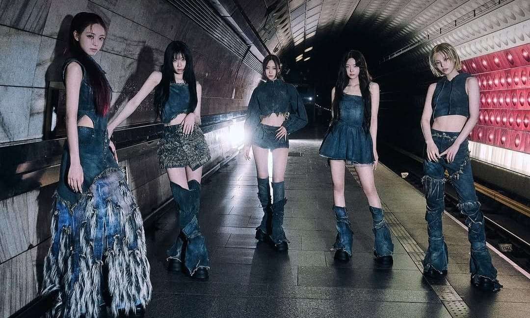 28 Grup idola K-pop populer ITZY resmi mengumumkan tur dunia ketiga mereka yang bertajuk “TUNNEL VISION”. Pengumuman ini disampaikan pada Rabu (29/10/2025) waktu Korea Selatan melalui akun media sosial resmi JYP Entertainment.